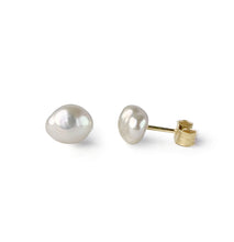 Load image into Gallery viewer, Freshwater Pearl Ear Studs