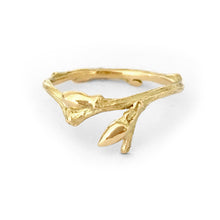 Load image into Gallery viewer, Willow Twig Ring in 18 carat gold