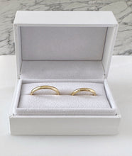 Load image into Gallery viewer, Classic Wedding Ring D Shape 2.5mm Band