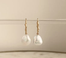 Load and play video in Gallery viewer, Baroque Pearl Drop Earrings with Yellow Gold Twig Ear Hooks