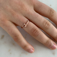 Load image into Gallery viewer, Twig Overlapping Band Ring in 14 carat gold with diamonds
