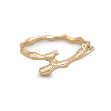 Load image into Gallery viewer, Twig Overlapping Band Ring in 9 carat gold