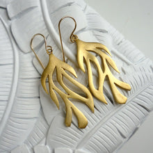 Load image into Gallery viewer, Spice Island Earrings