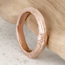 Load image into Gallery viewer, Twig wedding ring for men with woodgrain texture in 9 carat gold
