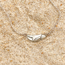 Load image into Gallery viewer, Paradiso Crab Claw Necklace