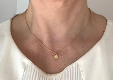 Load image into Gallery viewer, Molten Gold Pendant Necklace set with 1mm Diamond