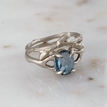 Load image into Gallery viewer, Willow Twig Contour Ring with Buds