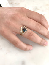 Load image into Gallery viewer, Willow Twig Contour Ring with Buds
