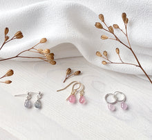 Load image into Gallery viewer, Sapphire Smooth Briolette Drop Earrings