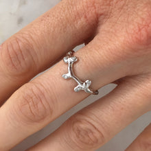 Load image into Gallery viewer, Twig Wedding Ring in 18 carat gold with 5 diamonds