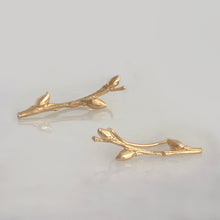 Load image into Gallery viewer, Willow Twig Ear Crawlers