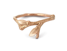 Load image into Gallery viewer, Willow Twig Ring in 18 carat gold