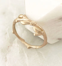 Load image into Gallery viewer, Willow Twig Ring in 9 carat Gold