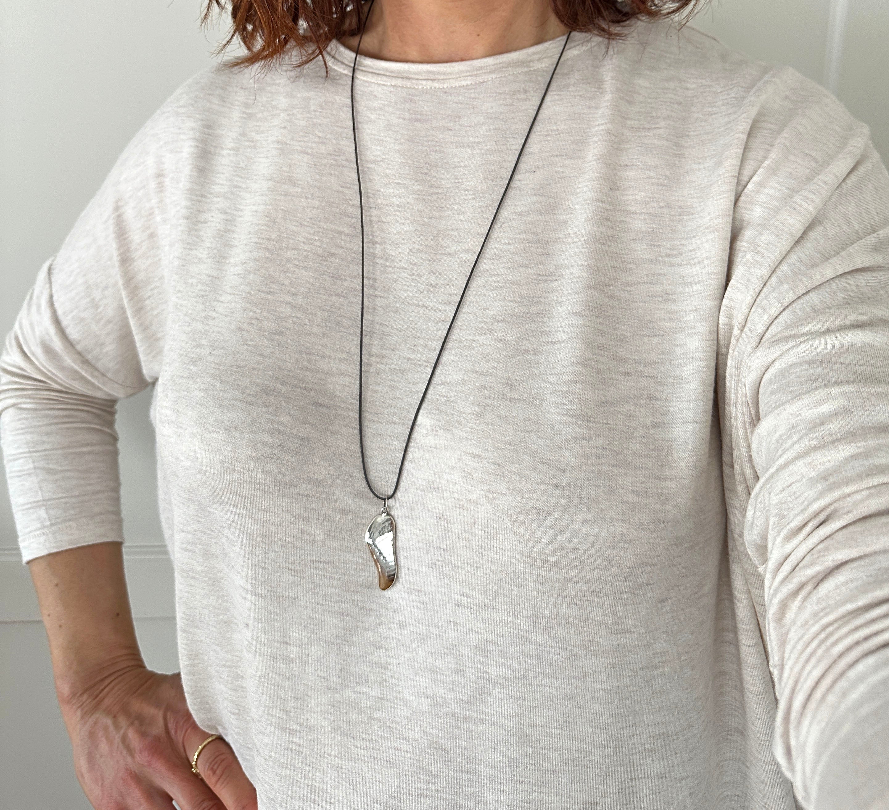 Paradiso Large Shell Fragment Cotton Cord Necklace