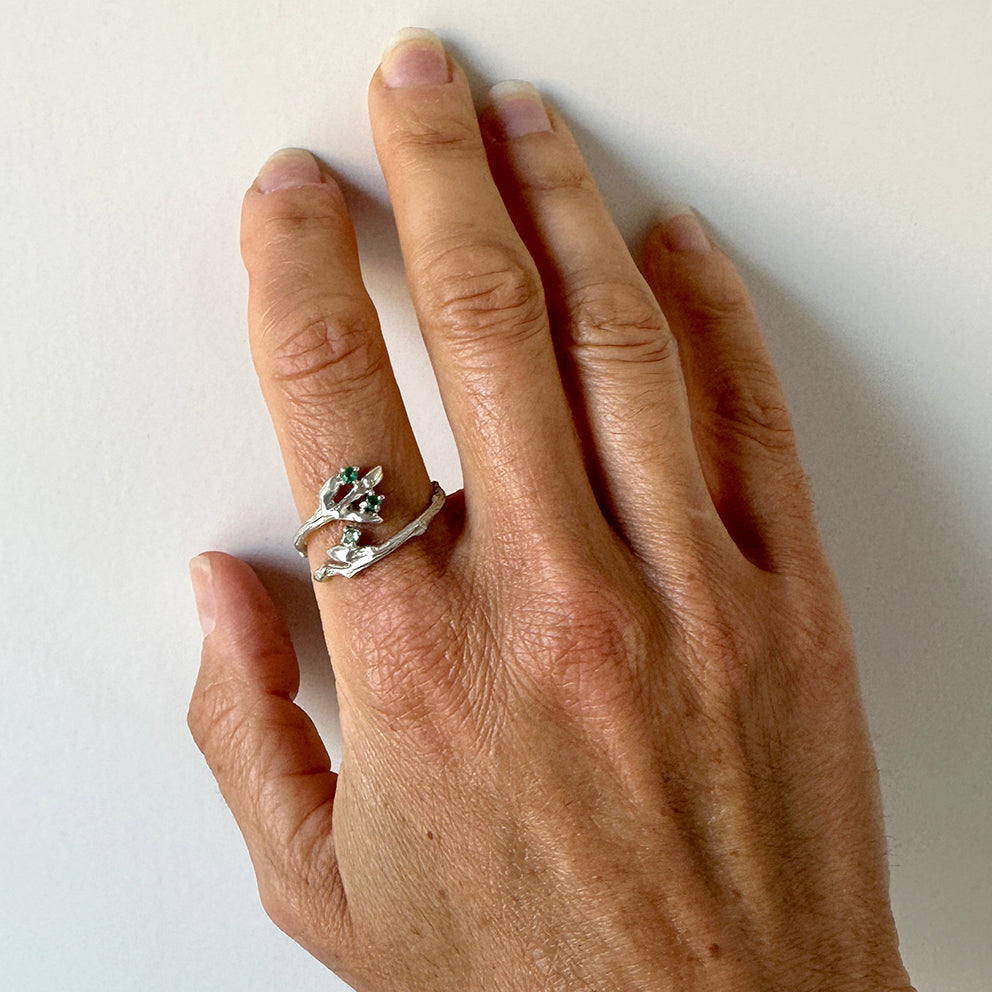 Willow Crossover Ring with Emeralds