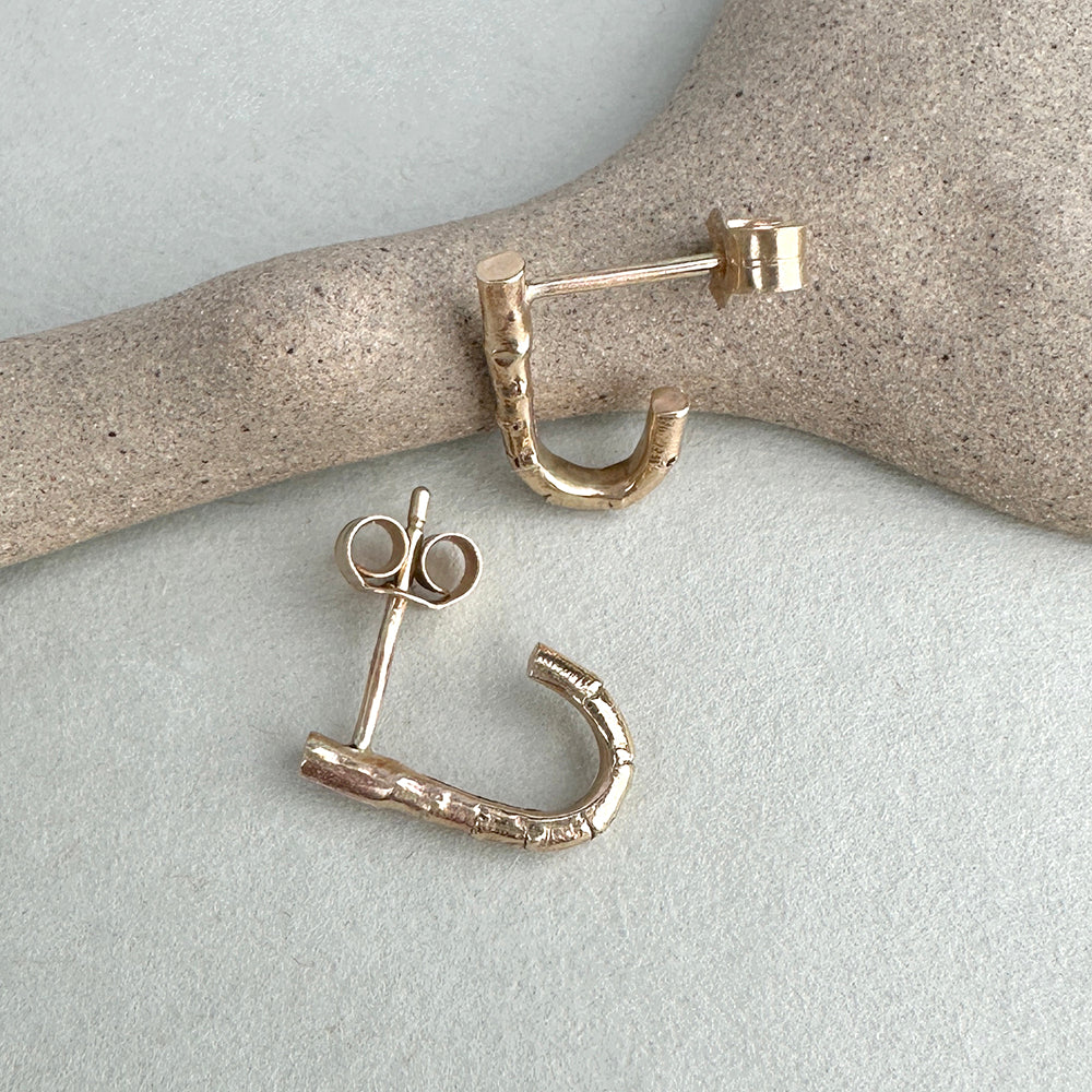 Hebe Twig Oval Hoop Earrings