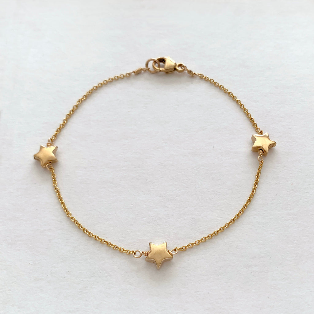 Little Heart Bracelet in Solid Gold