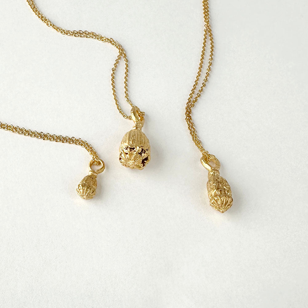 Poppy Seed Pod Pendant Necklace - Medium