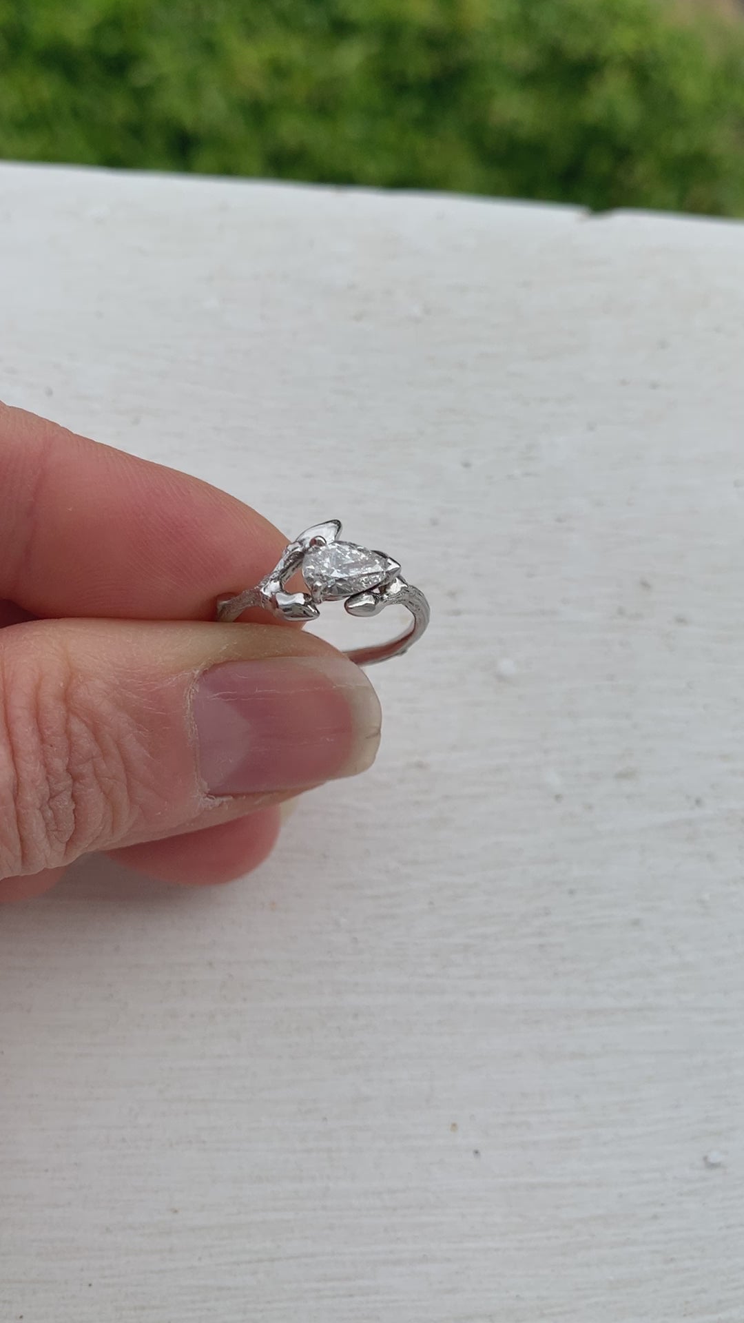 Willow Twig Engagement Ring in 18 carat Gold with Pear Cut Lab Grown Diamond