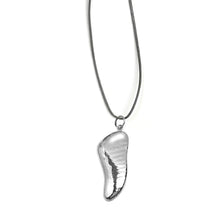 Load image into Gallery viewer, Paradiso Large Shell Fragment Cotton Cord Necklace
