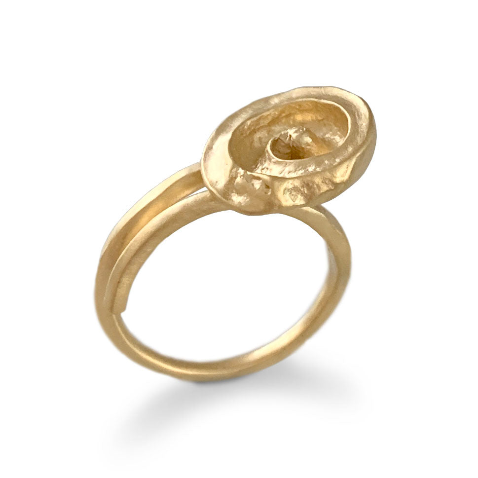 Paradiso Shell Swirl Ring
