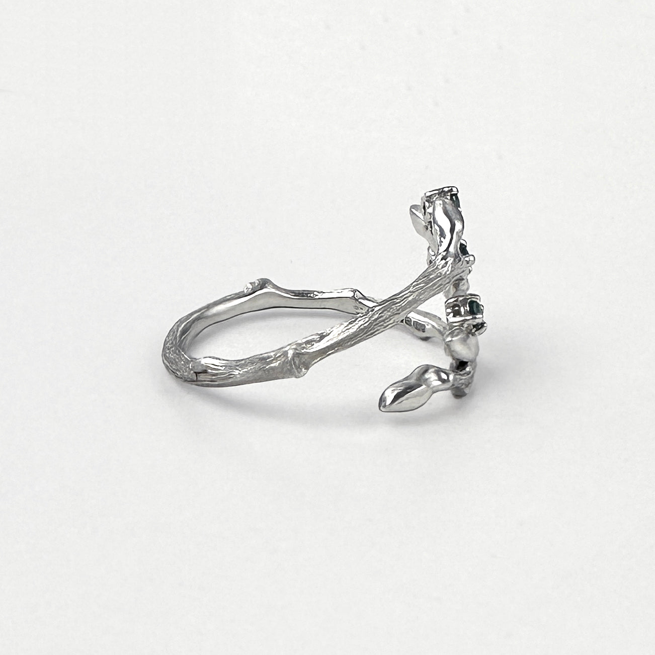 Willow Crossover Ring with Emeralds