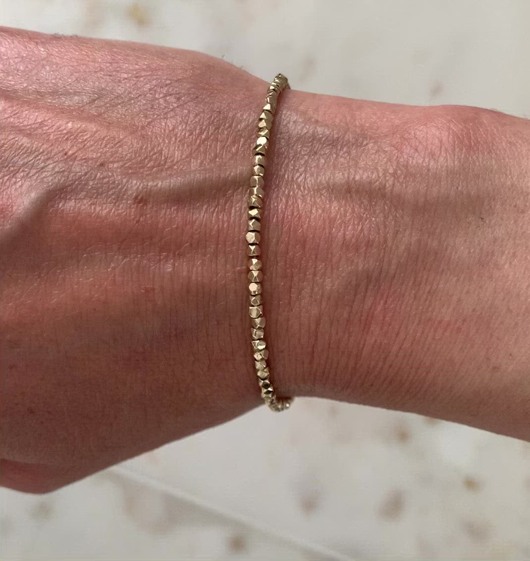 Nugget Bead Bracelet in 9 carat gold - full bracelet