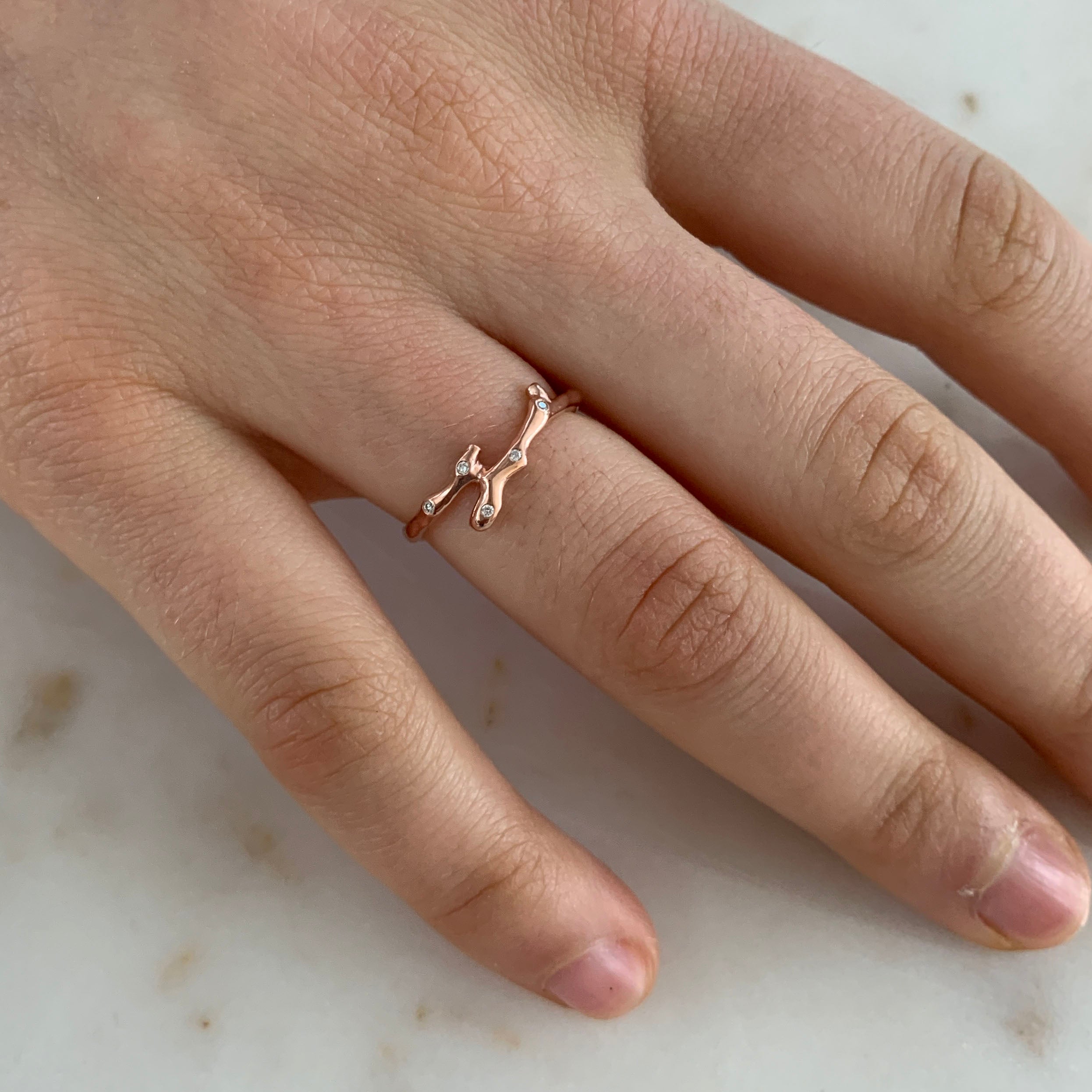 Twig Overlapping Band Ring in 9 carat gold with diamonds