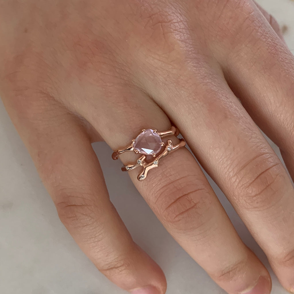 Twig Overlapping Band Ring in 9 carat gold