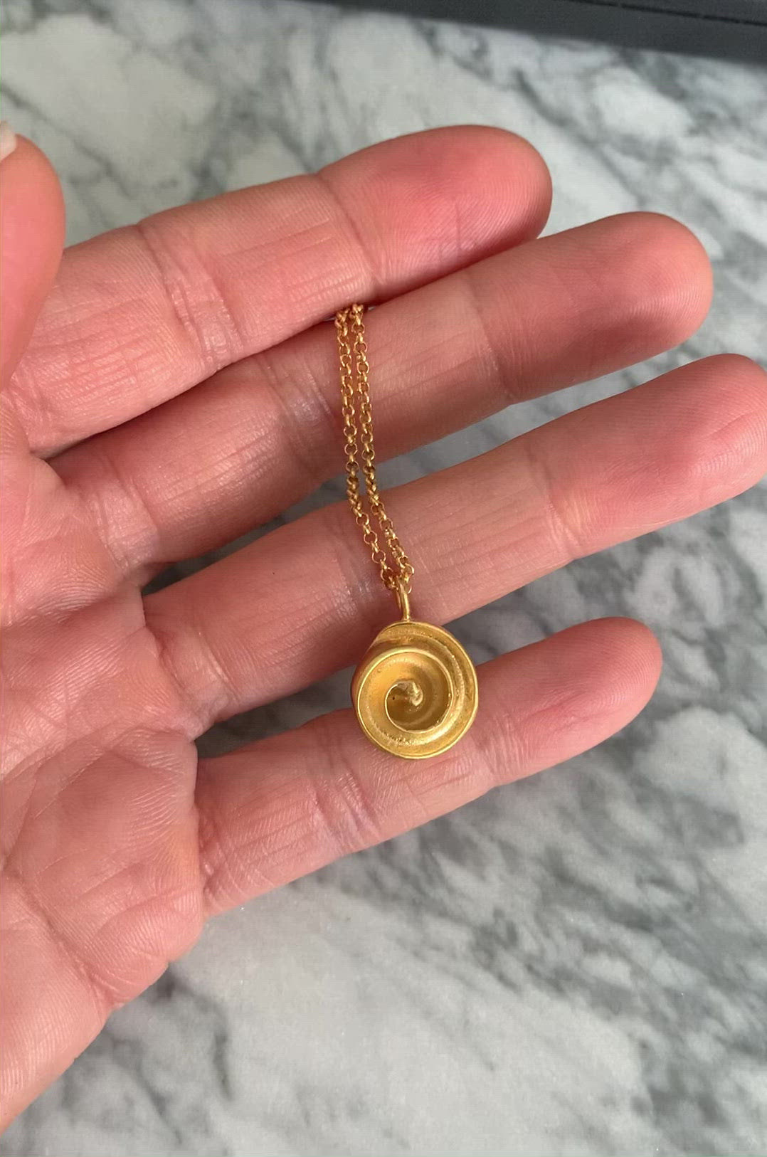 Paradiso Shell Swirl Necklace