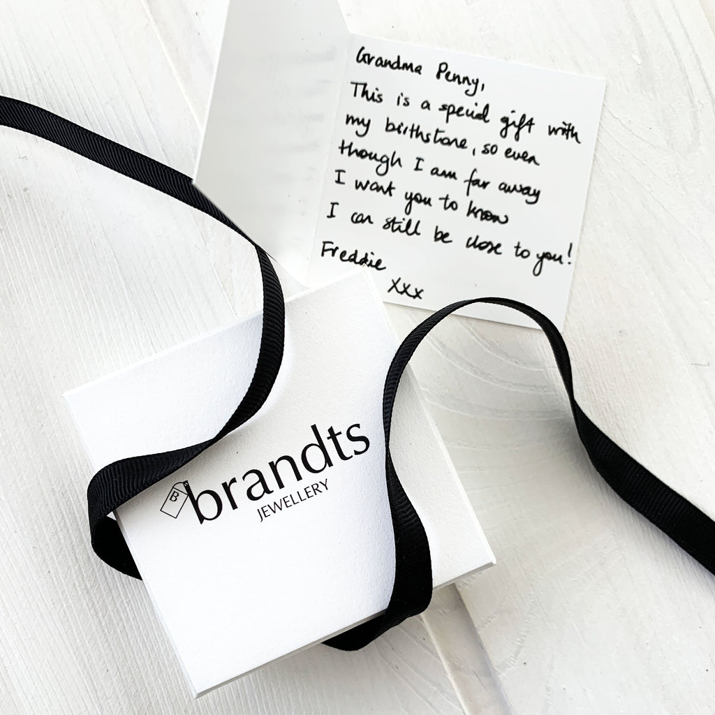 Oak Acorn Pendant Necklace in solid gold