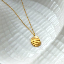 Load image into Gallery viewer, Paradiso Sterling Silver Shell Fragment Necklace
