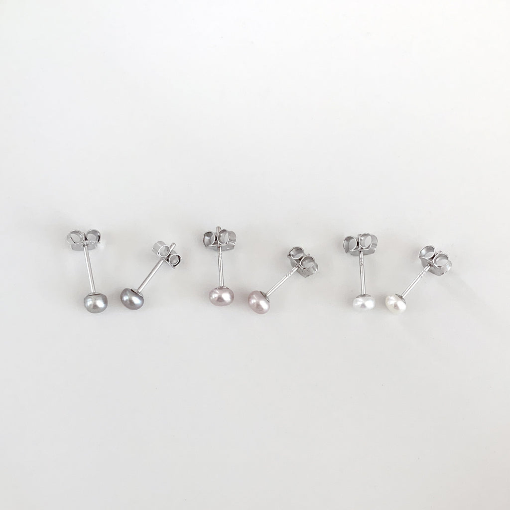 Freshwater Pearl Ear Studs - medium