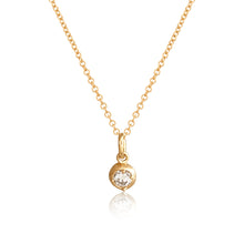 Load image into Gallery viewer, Gold pendant necklace set with 3mm diamond
