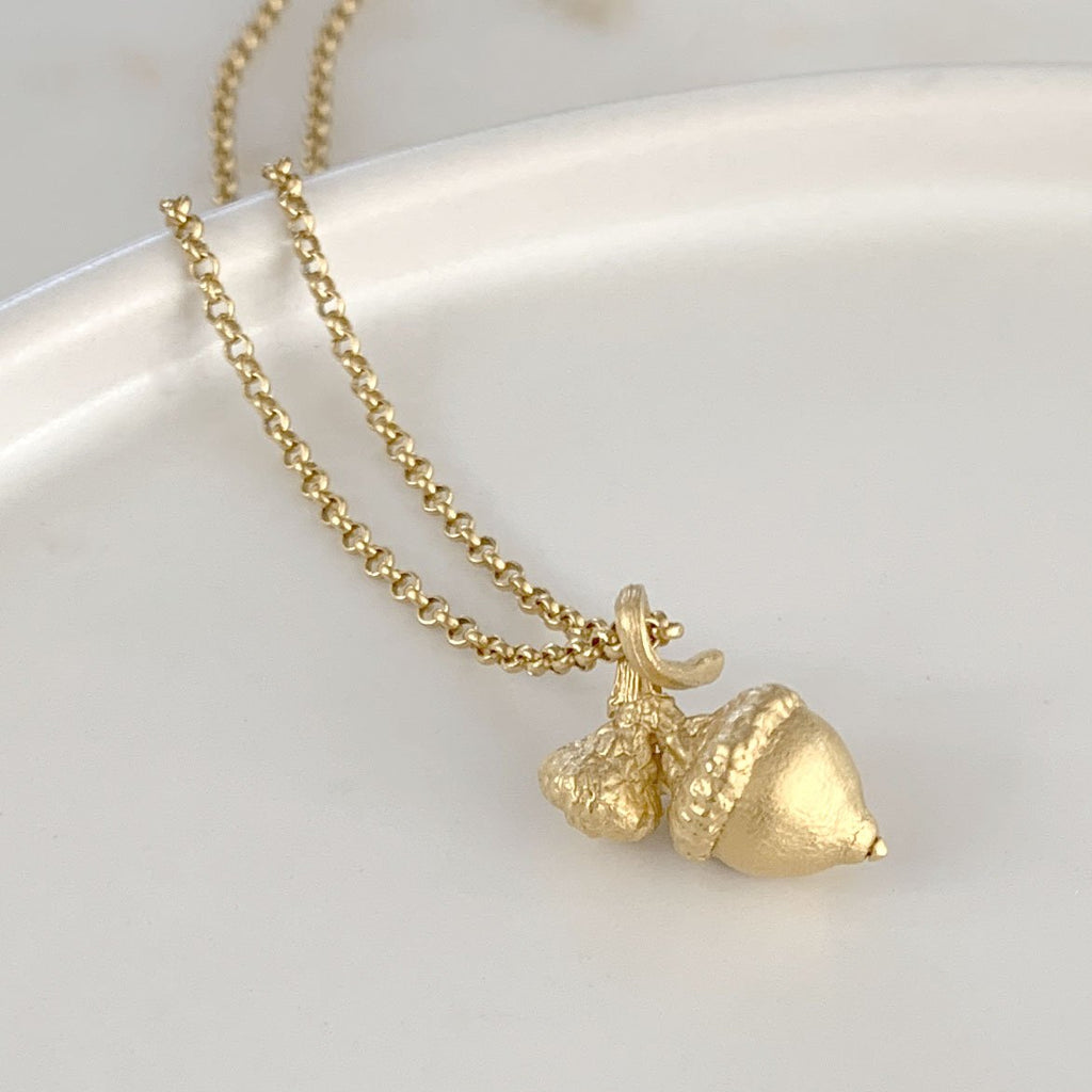 Oak Acorn Pendant Necklace in solid gold