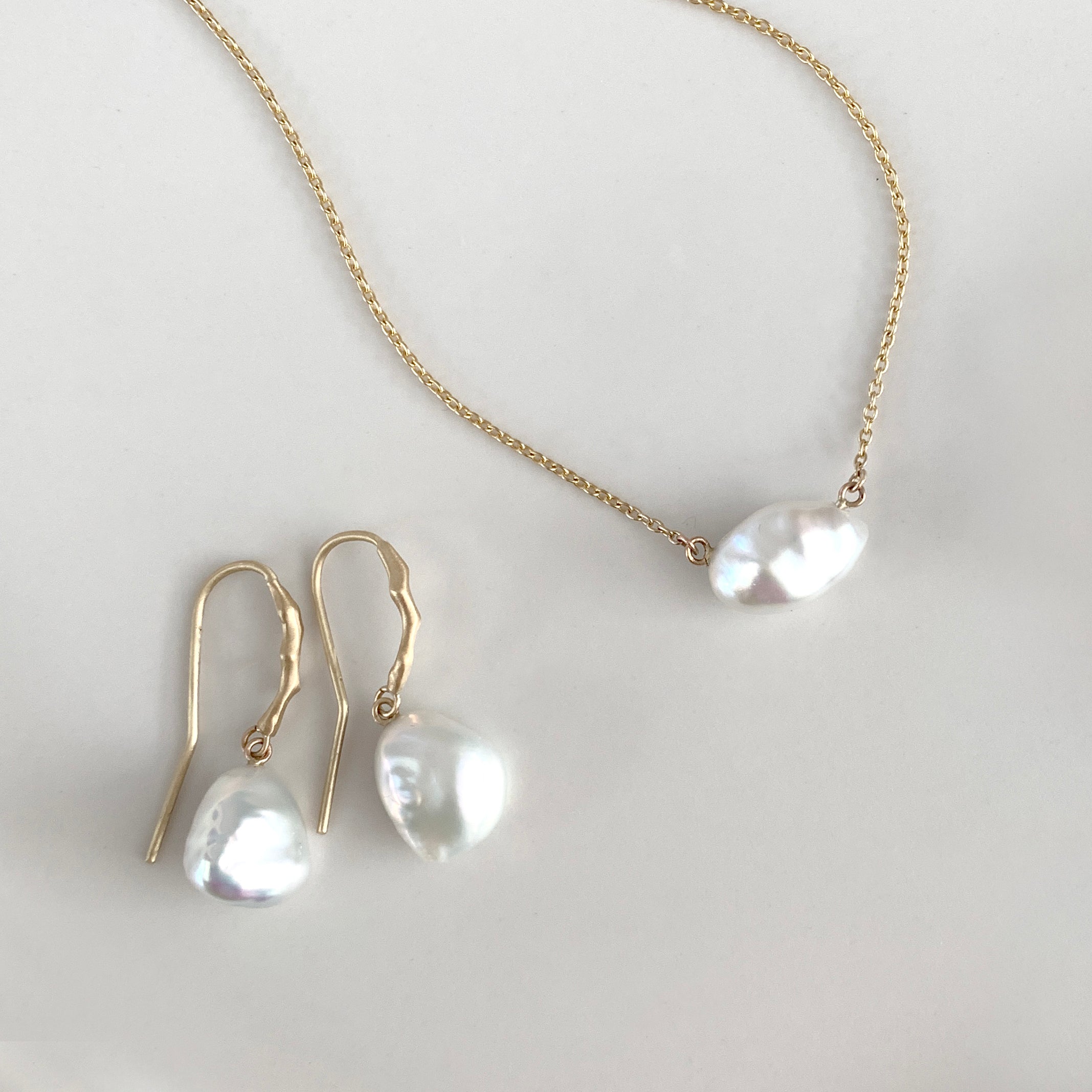 Baroque Pearl Necklace on Yellow Gold Chain