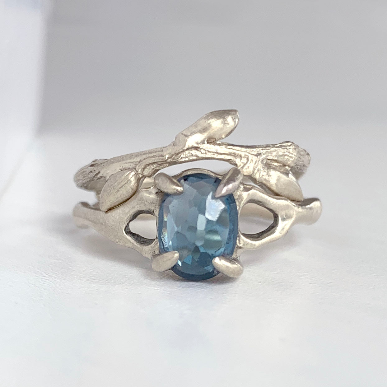 Willow Twig Contour Ring with Buds