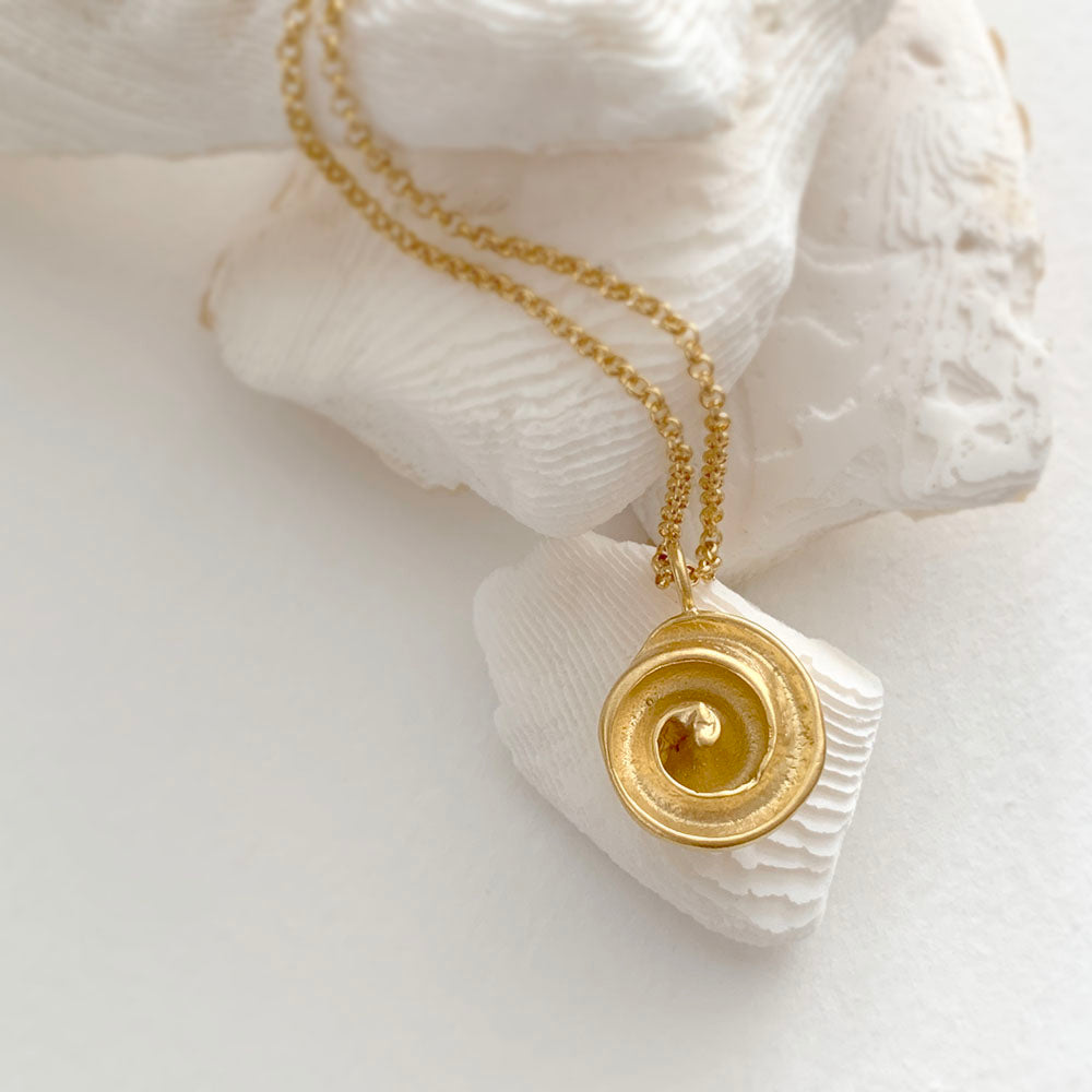 Paradiso Shell Swirl Necklace