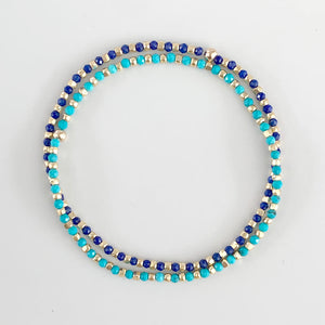 Dainty Stretch Bracelet with lapis lazuli and metallic glass beads