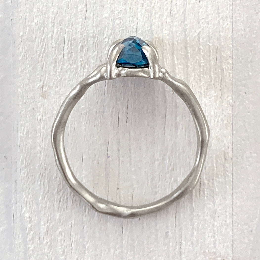 Twig Ring with London Blue Topaz Oval Cabochon in 14 carat Gold