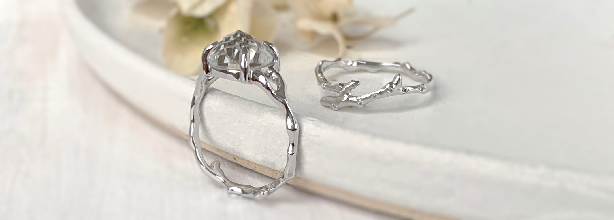 Twig Ring with White Topaz in 14 carat Gold