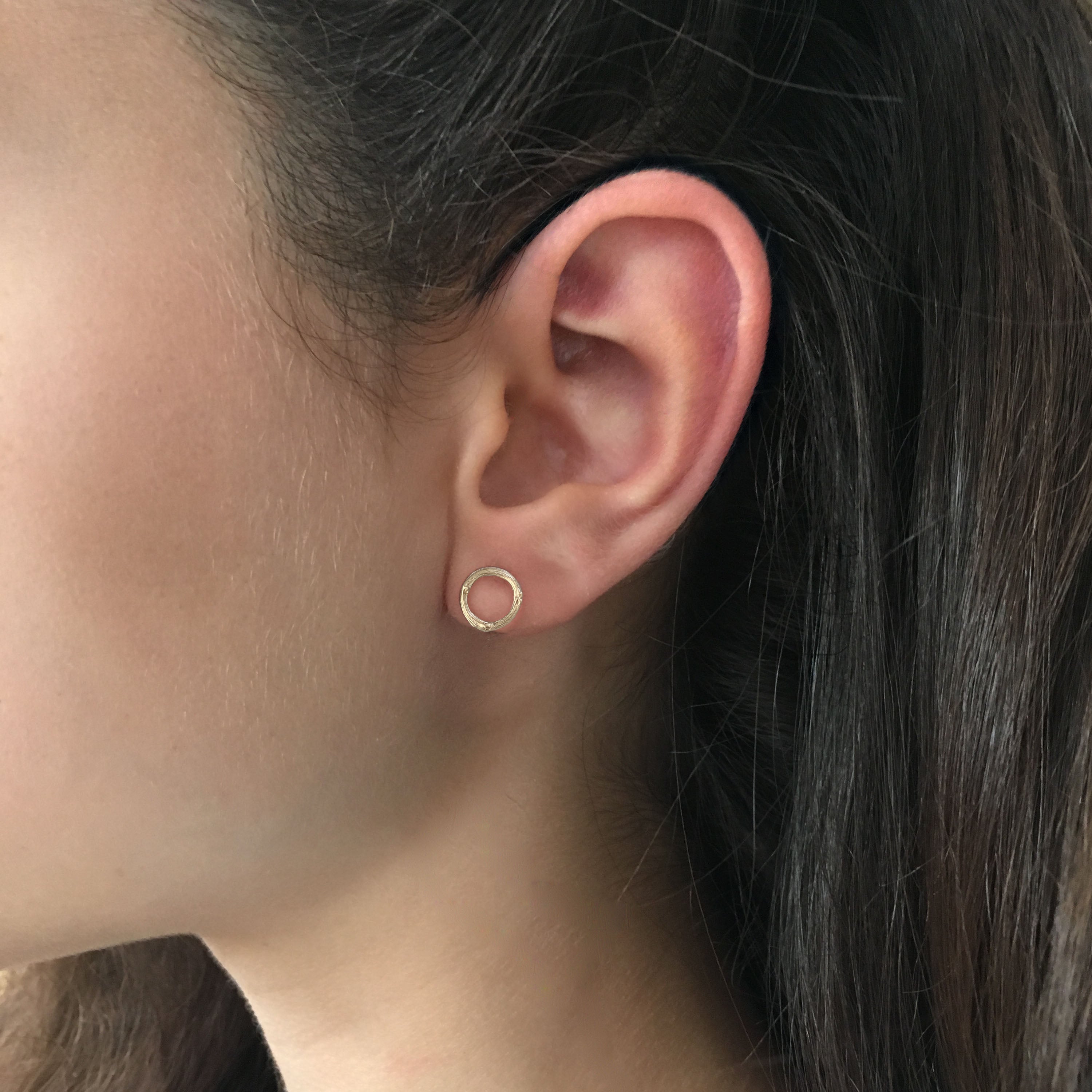 Willow Twig Circle Stud Earrings in Solid Gold