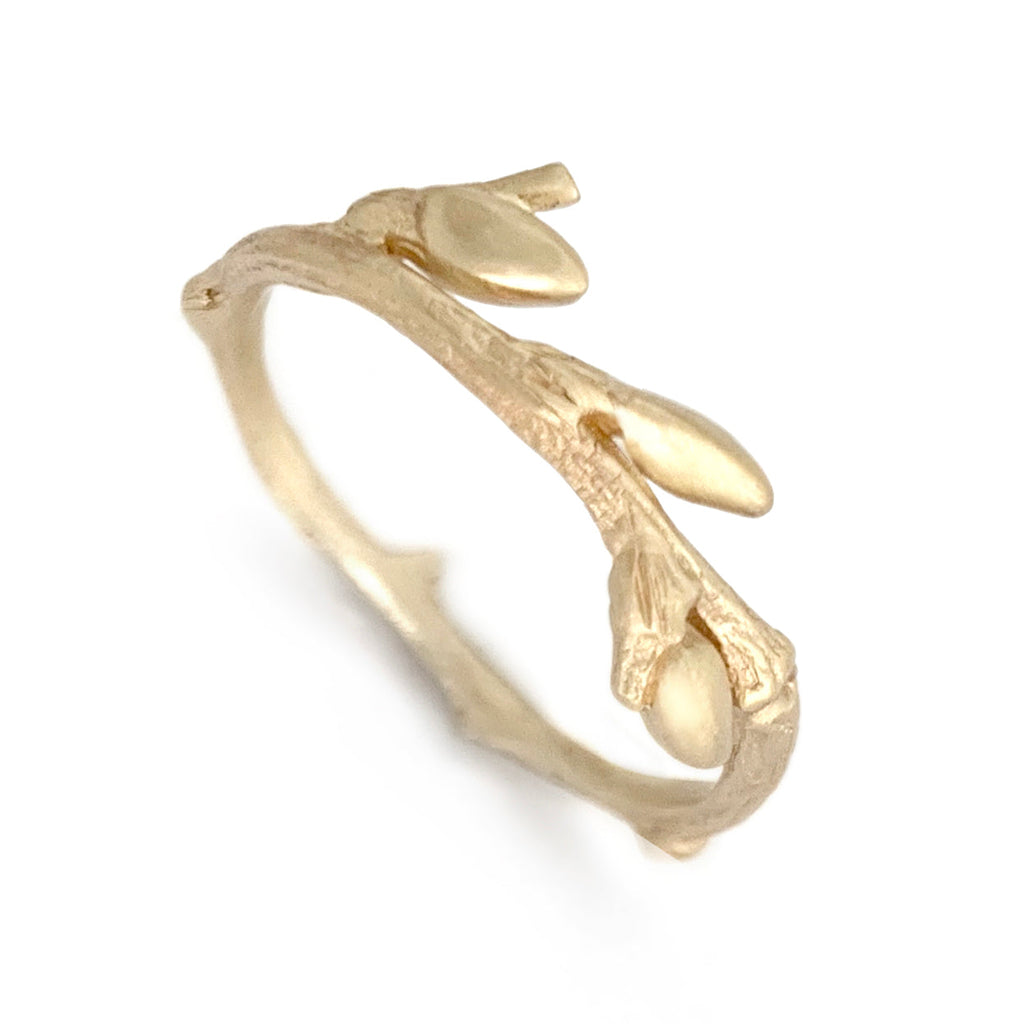 Willow Twig Ring in 18 carat gold