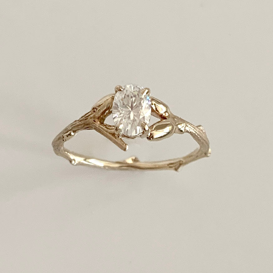 Willow Twig Engagement Ring in 9 Carat Gold with Oval Moissanite